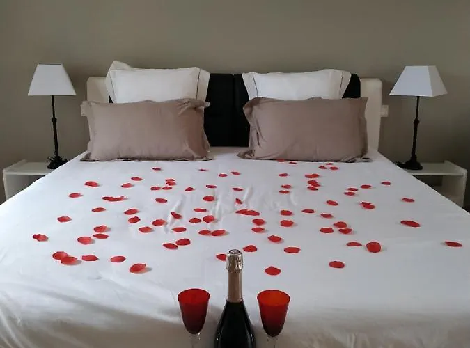 Bed & Breakfast Bastide De Luzert