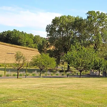 Bastide De Luzert Couette-café 3*